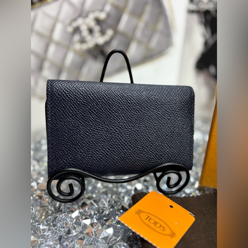 Tod's key holder full inclusion EUC - Picture 4 of 13